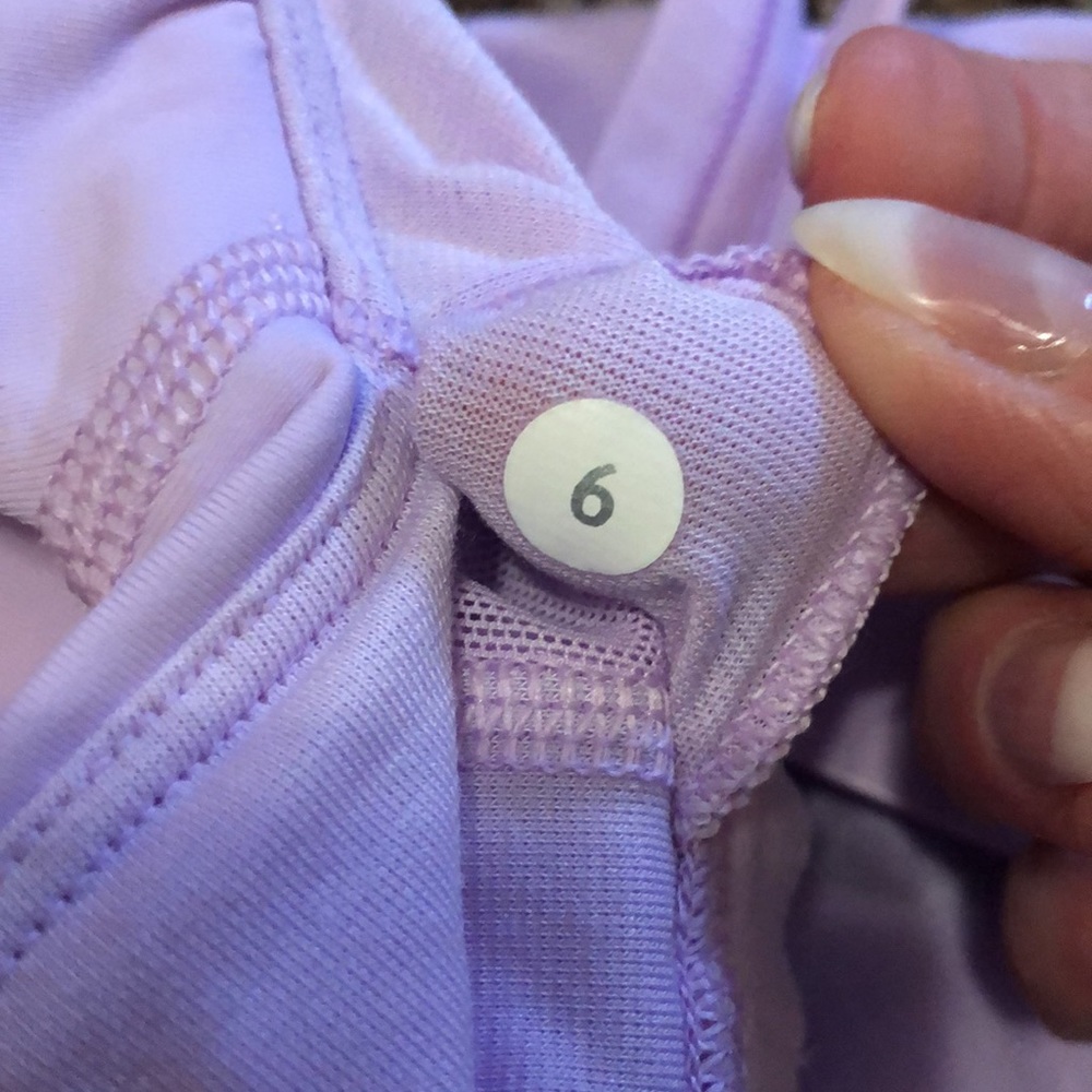 Lululemon Wrap It Up Tank With Built-In Bra Size … - image 8